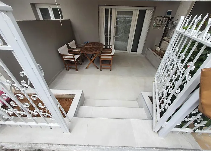 New ,50m From The Sea At Nea Irakleia. Appartement